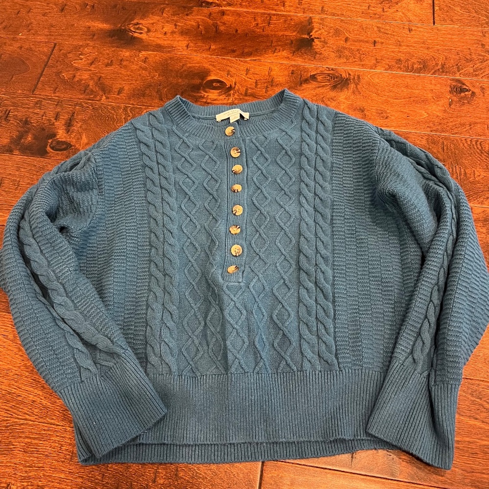 Ann Taylor Weekend Sweater size medium